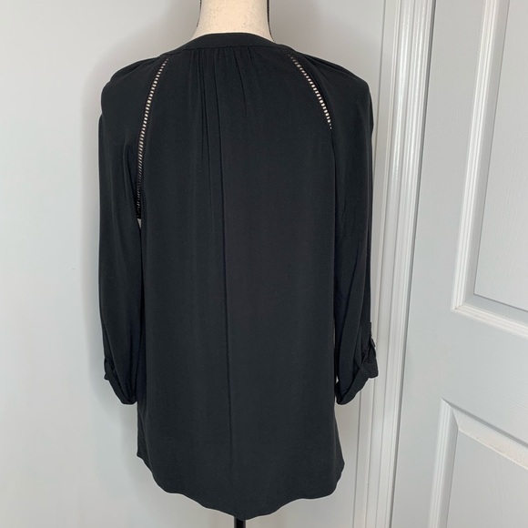 NWT Deep V neck flutter sleeve top - Picture 3 of 8